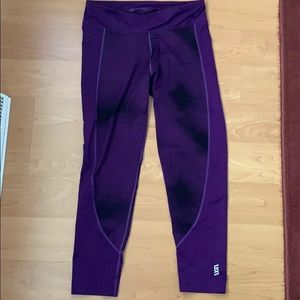 women’s purple compression leggings